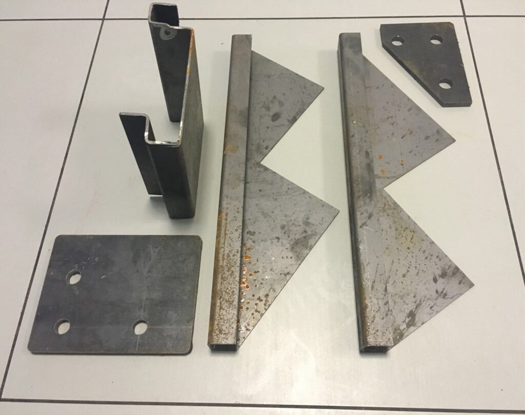 Рубка металла гильотиной